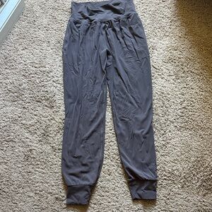 Athleta Salutation Jogger in Charcoal Gray